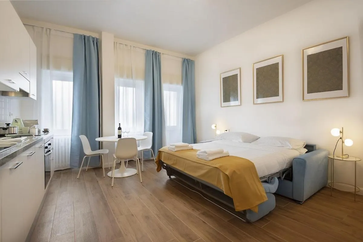 Laru - 8 Minutes From The Duomo Apartment Milan